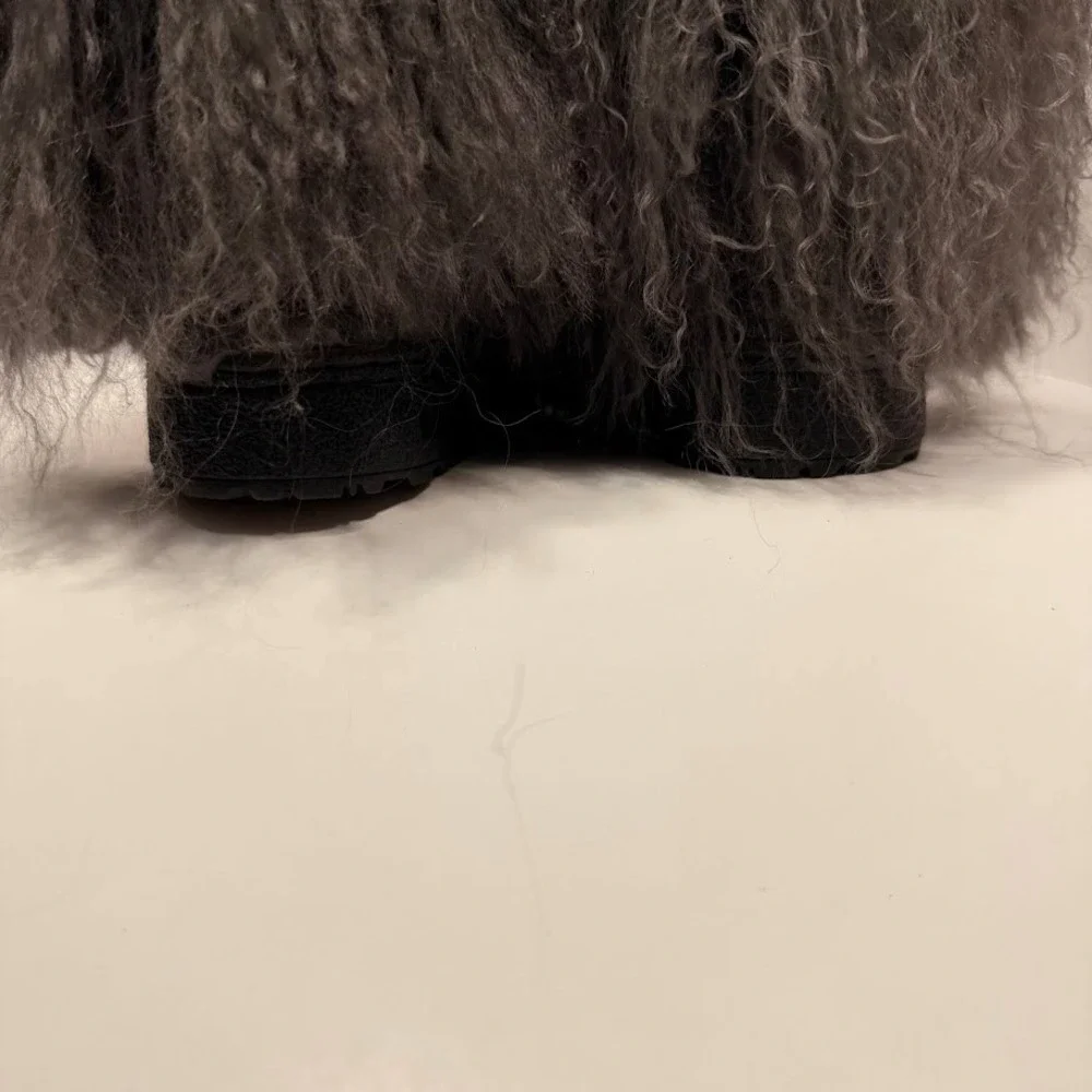 Bearpaw Boetis Grey Shaggy Fur Boots Cow Hair Curly Lamb Wool Sheep Womens 8